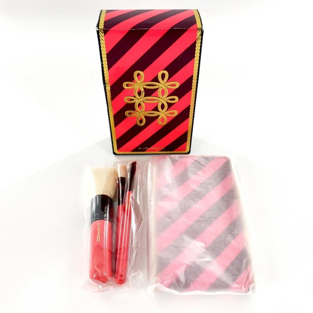 MAC Nutcracker Sweet Essential Brush Kit 3 Mini Brushes & Case New Open Box